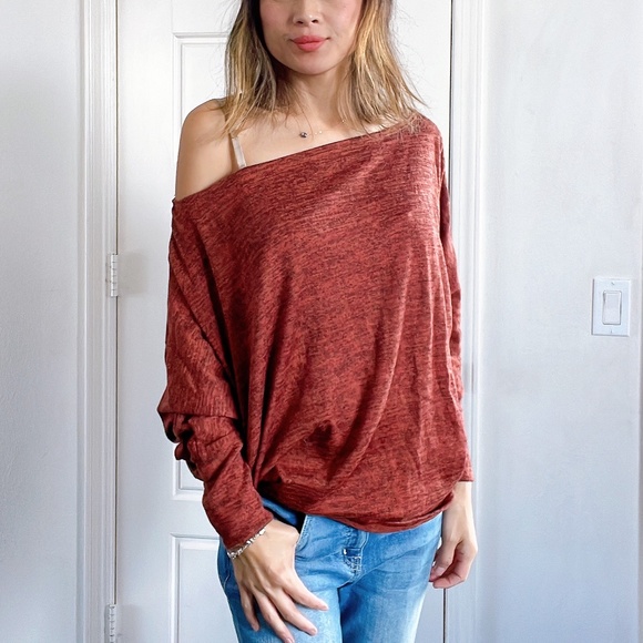 064 Cozy Off Shoulder Dolman Sleeve Oversized Top - Picture 6 of 8
